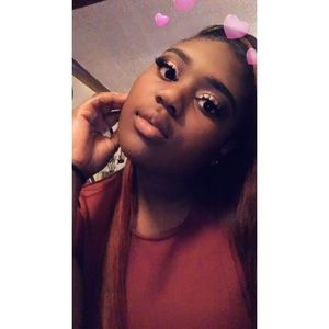 Meet your Posher, Dezaree